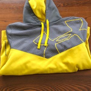 Men’s Under Armour hoodie
